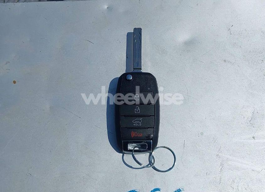 Photo 11 of 2015 Kia Soul (VIN KNDJN2A26F7778885)