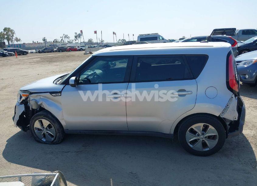 Photo 14 of 2015 Kia Soul (VIN KNDJN2A26F7778885)