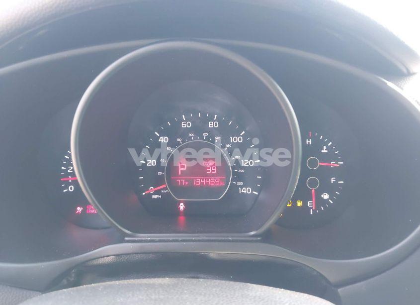 Photo 7 of 2015 Kia Soul (VIN KNDJN2A26F7778885)