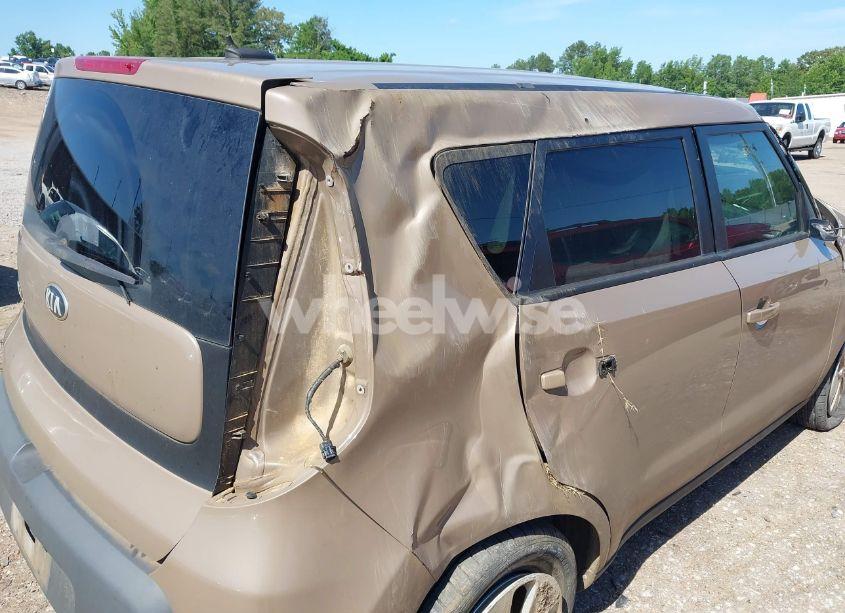 Photo 14 of 2016 Kia Soul (VIN KNDJN2A26G7263208)