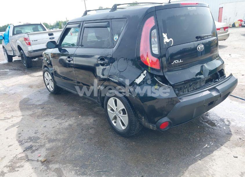 Photo 3 of 2016 Kia Soul (VIN KNDJN2A26G7284737)