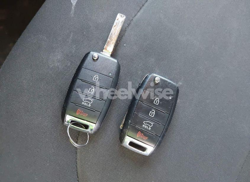 Photo 11 of 2016 Kia Soul (VIN KNDJN2A26G7378164)