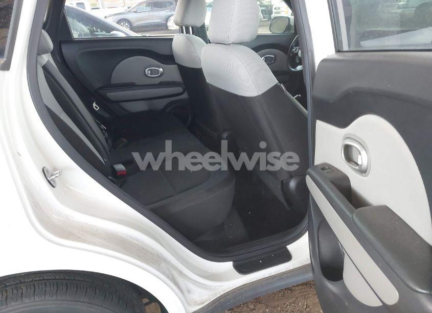 Photo 8 of 2016 Kia Soul ! (VIN KNDJN2A26G7386619)