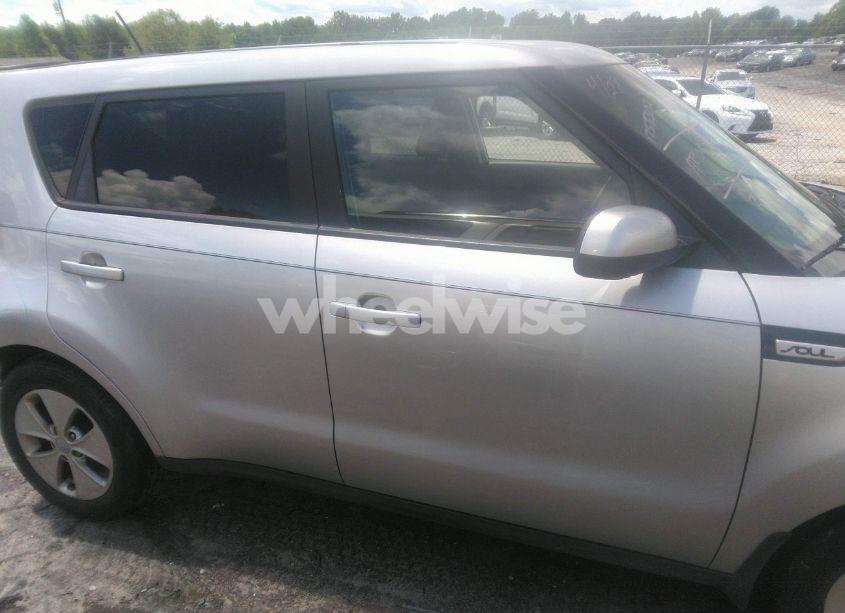 Photo 13 of 2016 Kia Soul (VIN KNDJN2A26G7867910)