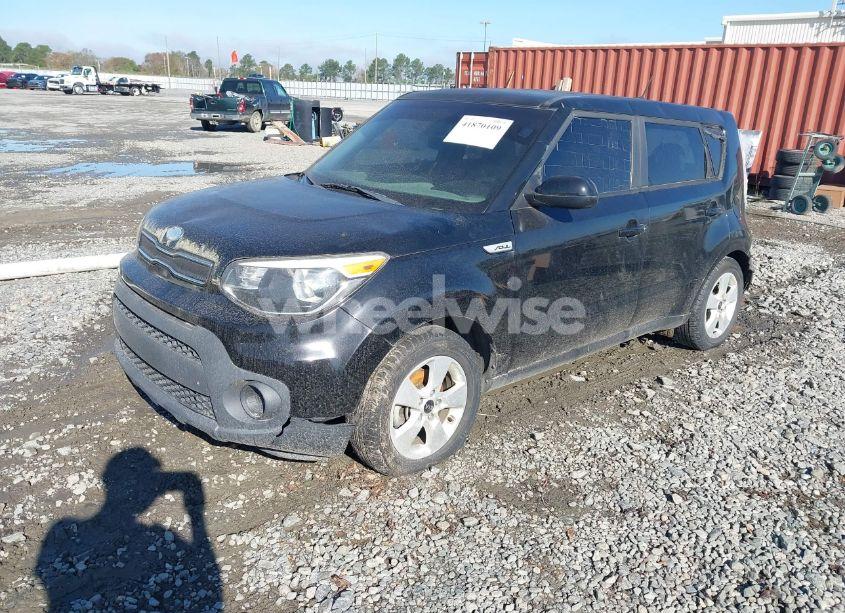 Photo 2 of 2018 Kia Soul (VIN KNDJN2A26J7619700)