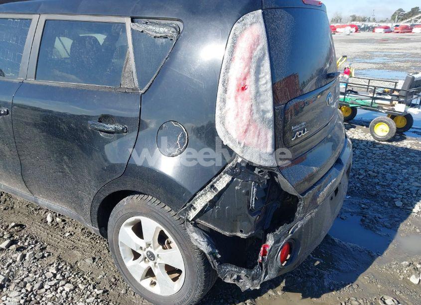 Photo 6 of 2018 Kia Soul (VIN KNDJN2A26J7619700)