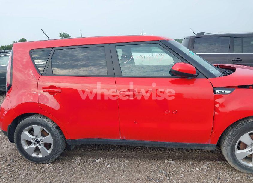Photo 14 of 2019 Kia Soul (VIN KNDJN2A26K7661561)