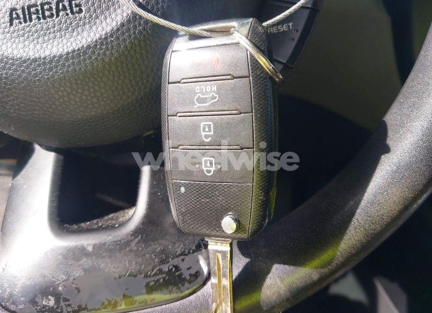 Photo 11 of 2014 Kia Soul (VIN KNDJN2A27E7015692)