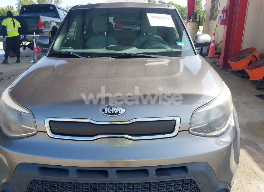 Photo 6 of 2014 Kia Soul (VIN KNDJN2A27E7015692)
