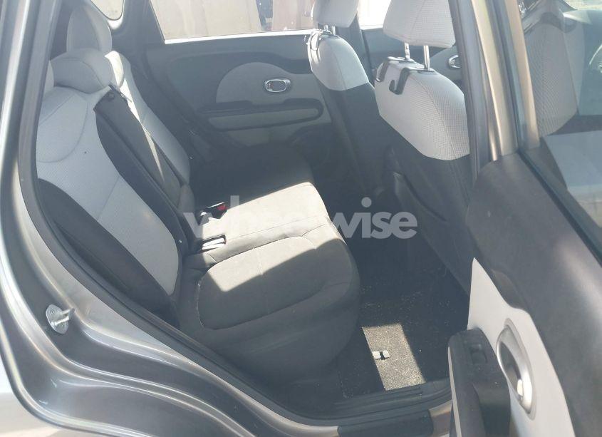 Photo 8 of 2014 Kia Soul (VIN KNDJN2A27E7015692)