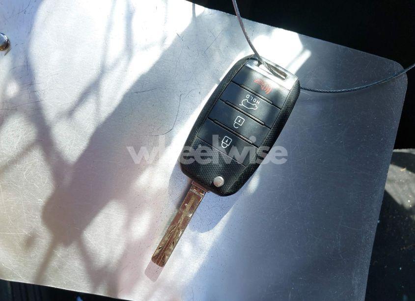 Photo 11 of 2014 Kia Soul N/A (VIN KNDJN2A27E7020066)