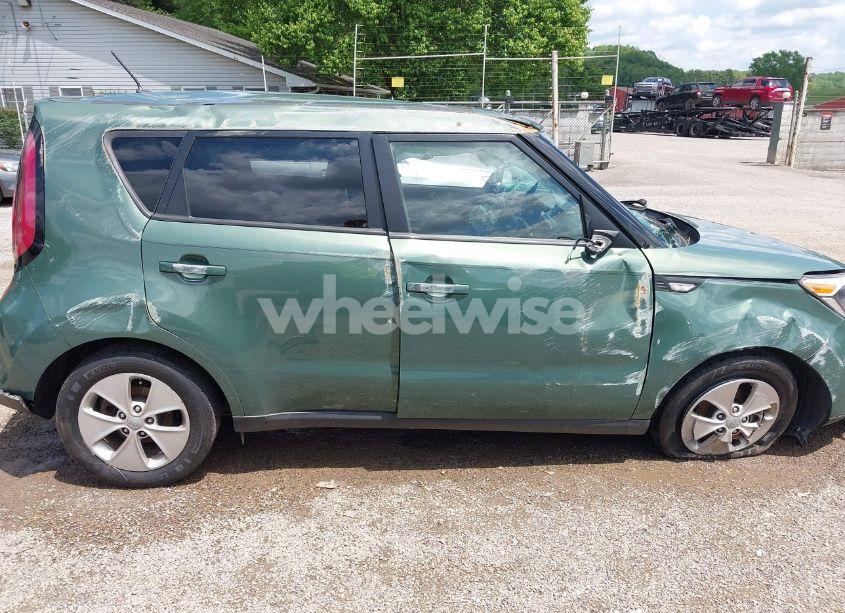 Photo 14 of 2014 Kia Soul N/A (VIN KNDJN2A27E7020066)
