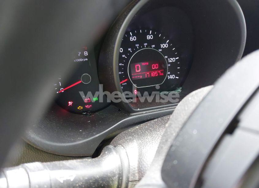 Photo 7 of 2014 Kia Soul N/A (VIN KNDJN2A27E7020066)