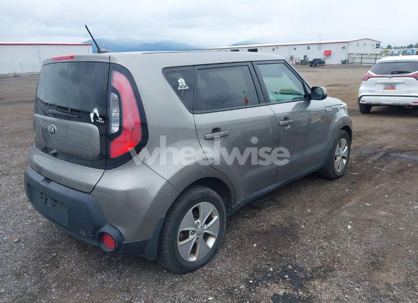 Photo 4 of 2015 Kia Soul (VIN KNDJN2A27F7188050)