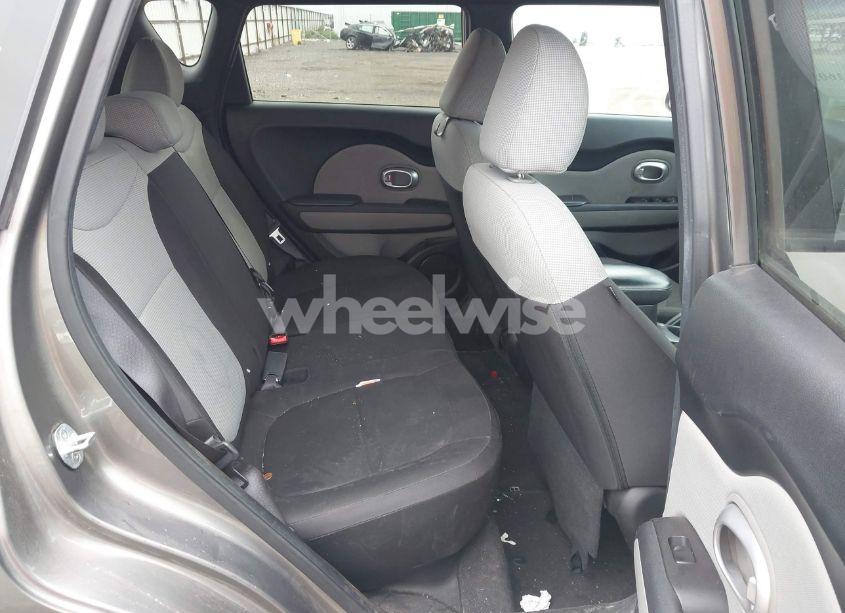 Photo 8 of 2015 Kia Soul (VIN KNDJN2A27F7188050)