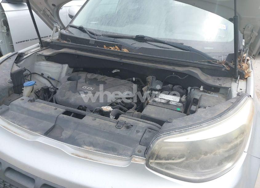 Photo 6 of 2015 Kia Soul (VIN KNDJN2A27F7747659)