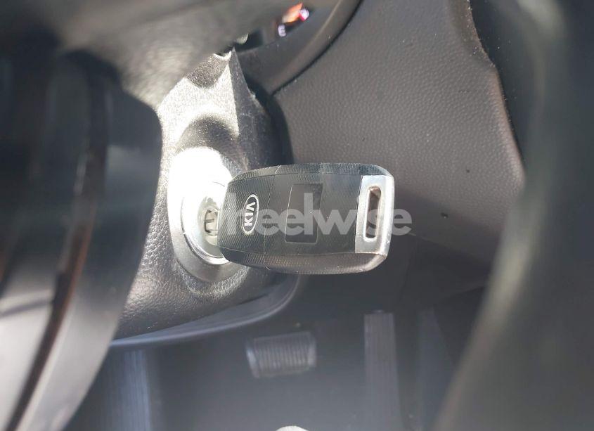 Photo 11 of 2015 Kia Soul (VIN KNDJN2A27F7767586)