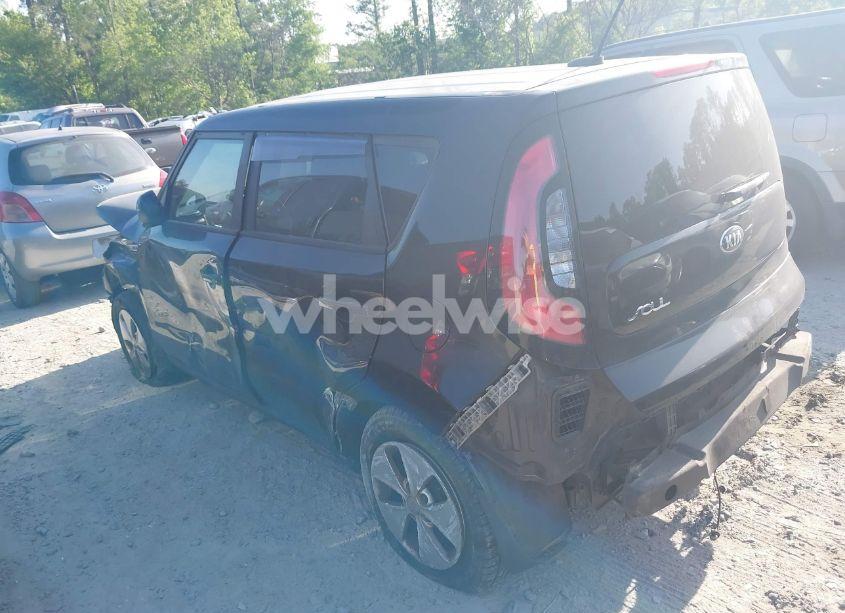 Photo 3 of 2015 Kia Soul (VIN KNDJN2A27F7767586)