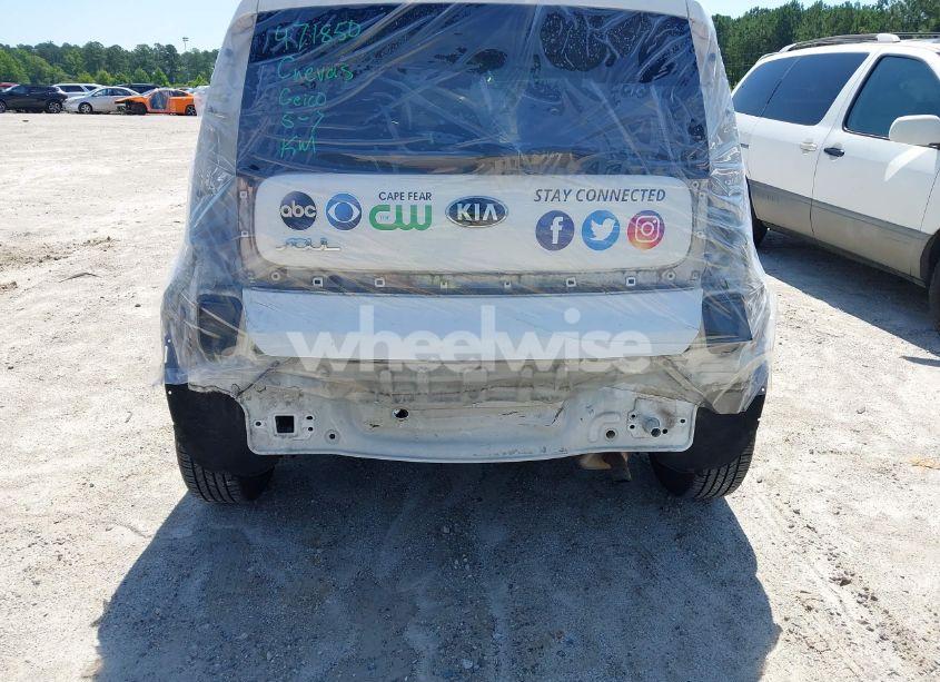 Photo 6 of 2015 Kia Soul (VIN KNDJN2A27F7776594)