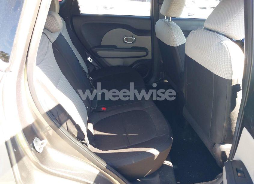 Photo 8 of 2016 Kia Soul (VIN KNDJN2A27G7270295)
