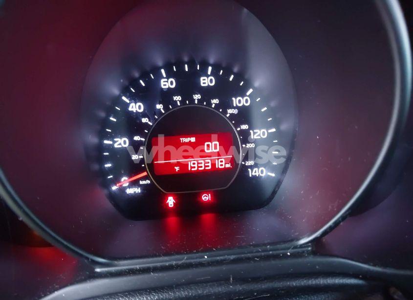 Photo 7 of 2016 Kia Soul (VIN KNDJN2A27G7289364)