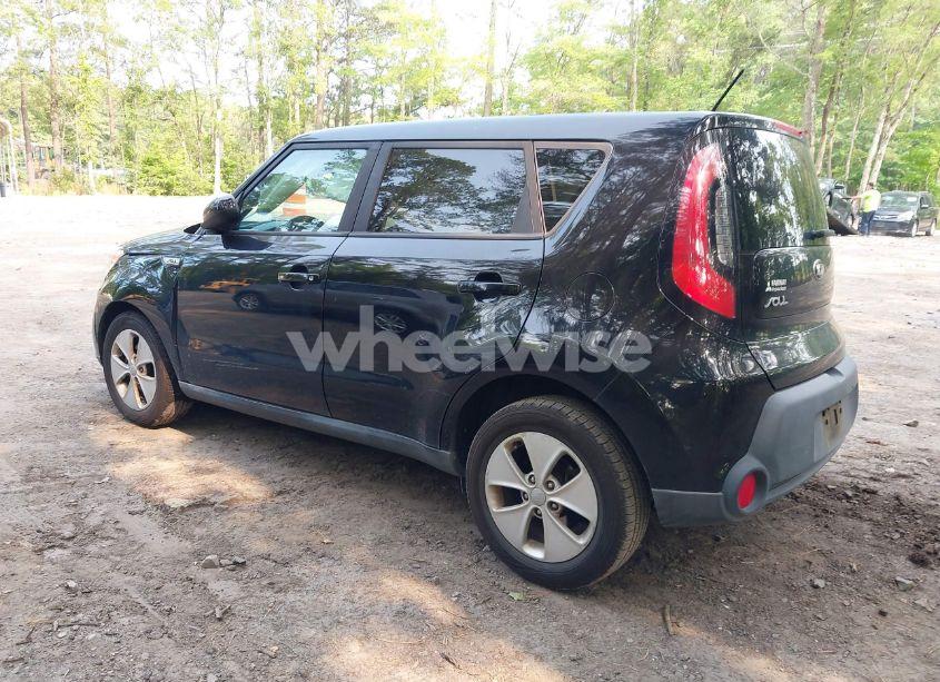 Photo 3 of 2016 Kia Soul (VIN KNDJN2A27G7321259)