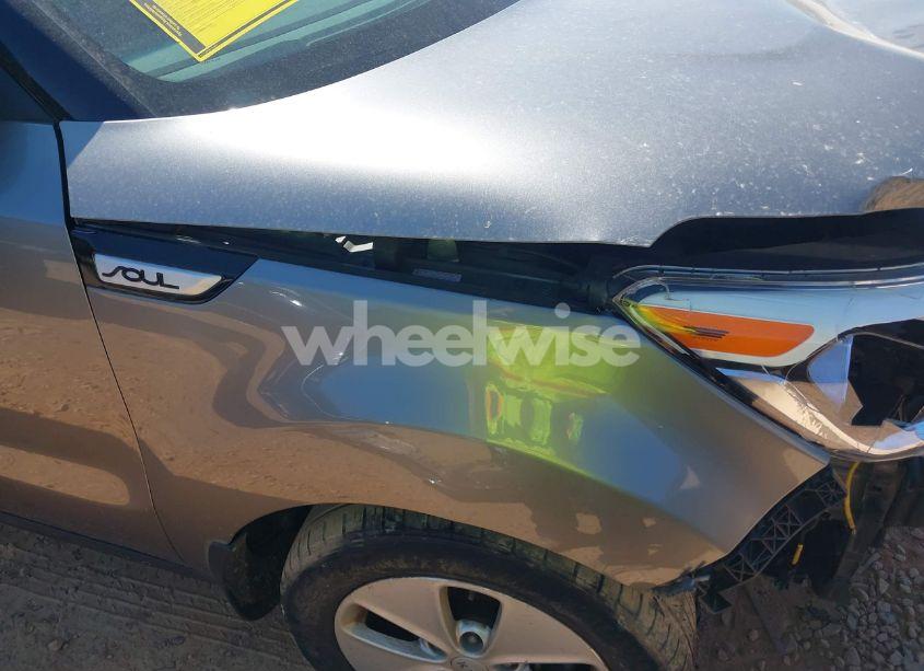 Photo 13 of 2016 Kia Soul (VIN KNDJN2A27G7389593)