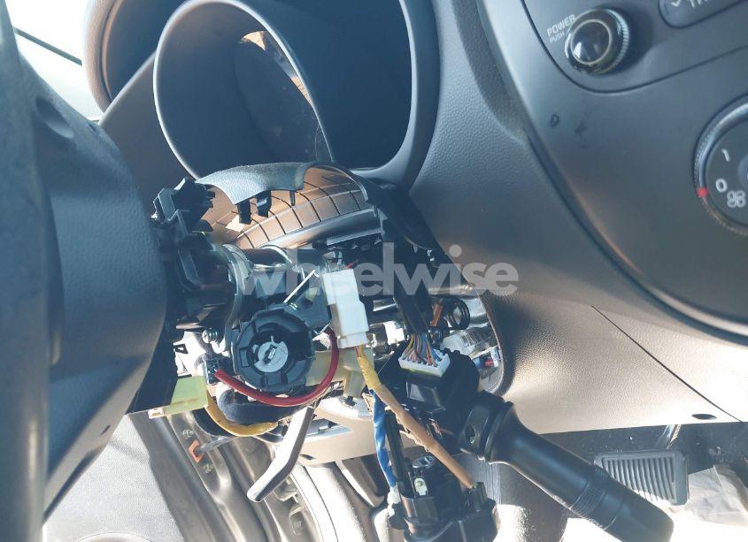 Photo 6 of 2016 Kia Soul (VIN KNDJN2A27G7389593)