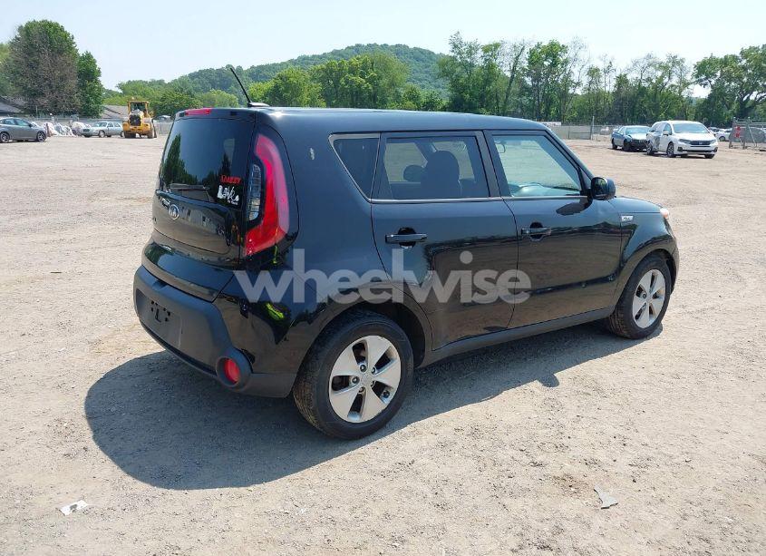 Photo 4 of 2016 Kia Soul (VIN KNDJN2A27G7838917)