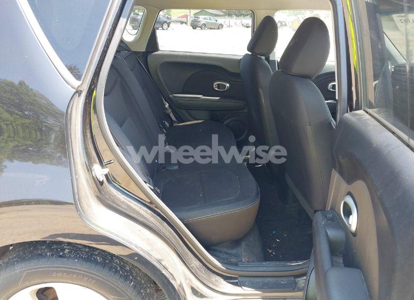 Photo 8 of 2016 Kia Soul (VIN KNDJN2A27G7838917)