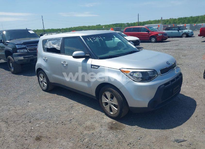 2016 Kia Soul (VIN KNDJN2A27G7844314) main photo