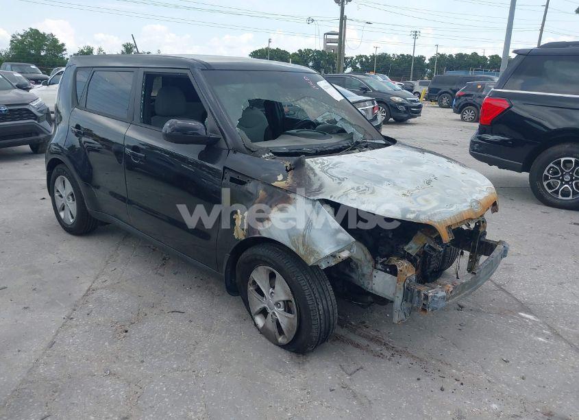 2016 Kia Soul (VIN KNDJN2A27G7847939) main photo