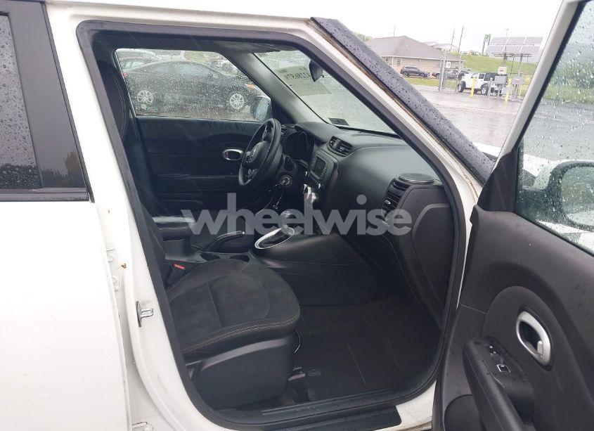 Photo 5 of 2017 Kia Soul ! (VIN KNDJN2A27H7452869)