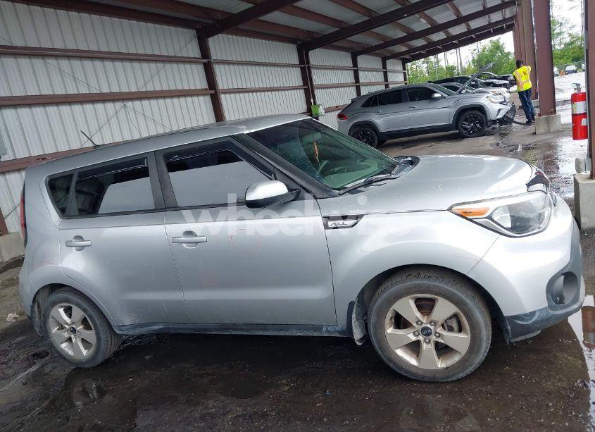 Photo 13 of 2017 Kia Soul (VIN KNDJN2A27H7453486)