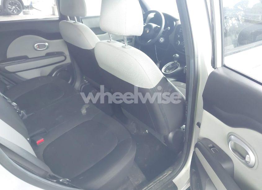 Photo 8 of 2017 Kia Soul (VIN KNDJN2A27H7453486)