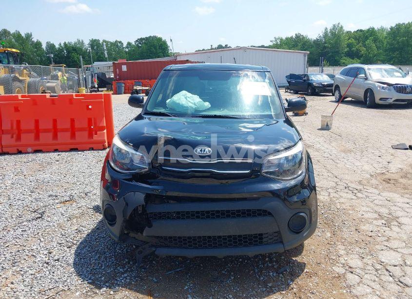 Photo 12 of 2018 Kia Soul (VIN KNDJN2A27J7504782)
