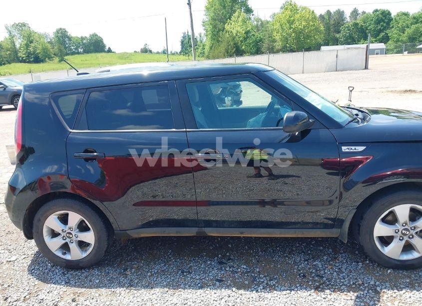 Photo 13 of 2018 Kia Soul (VIN KNDJN2A27J7504782)