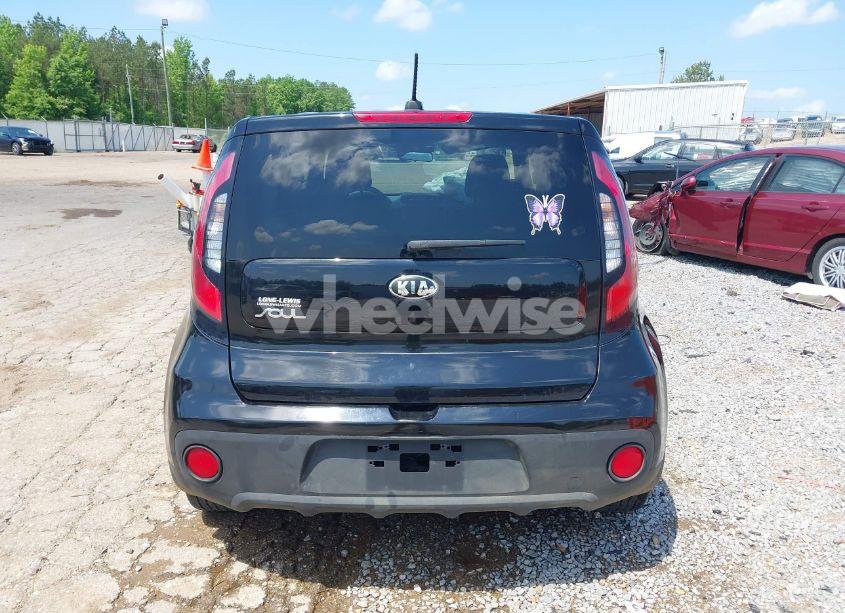 Photo 16 of 2018 Kia Soul (VIN KNDJN2A27J7504782)