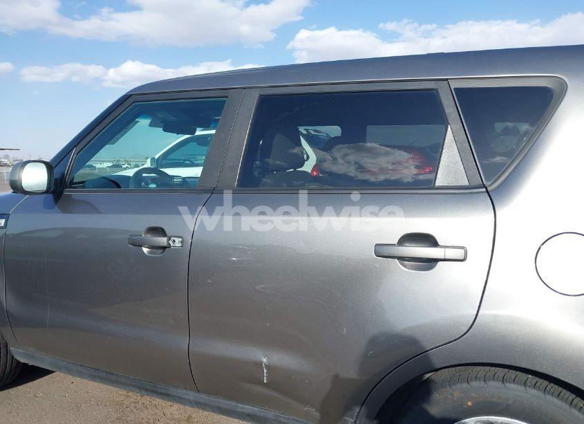 Photo 14 of 2018 Kia Soul (VIN KNDJN2A27J7578963)