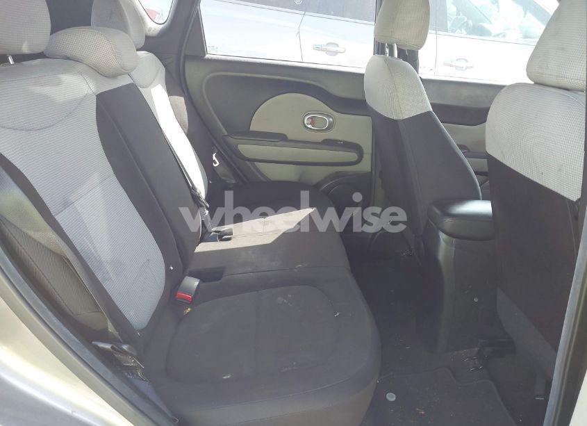 Photo 8 of 2018 Kia Soul (VIN KNDJN2A27J7596489)