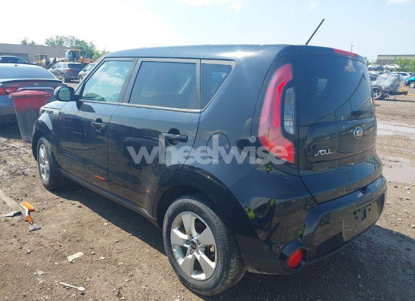 Photo 3 of 2018 Kia Soul (VIN KNDJN2A27J7903871)