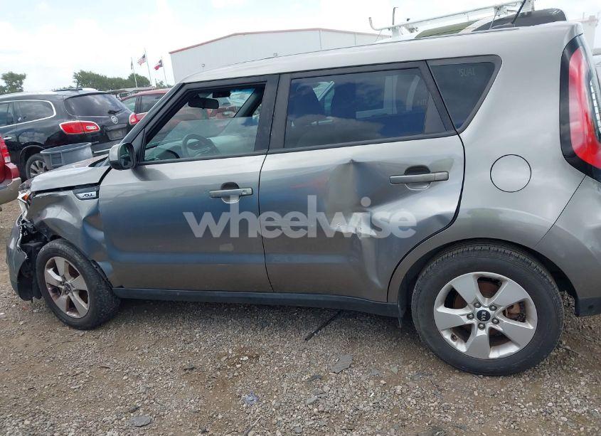 Photo 14 of 2019 Kia Soul (VIN KNDJN2A27K7673962)