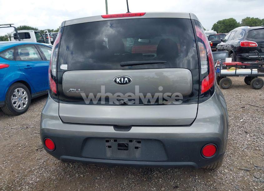 Photo 16 of 2019 Kia Soul (VIN KNDJN2A27K7673962)