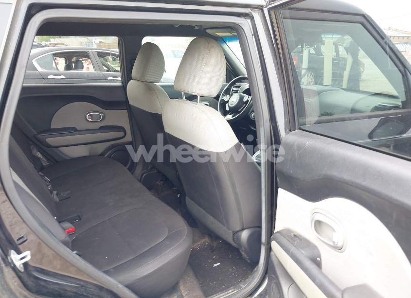 Photo 8 of 2015 Kia Soul (VIN KNDJN2A28F7121506)