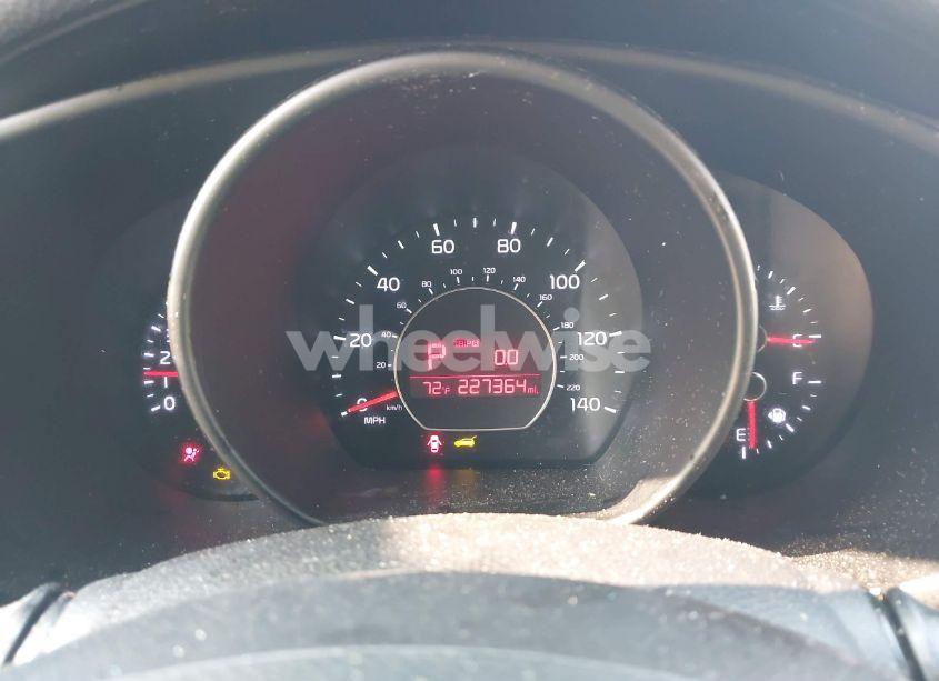 Photo 7 of 2015 Kia Soul (VIN KNDJN2A28F7138516)