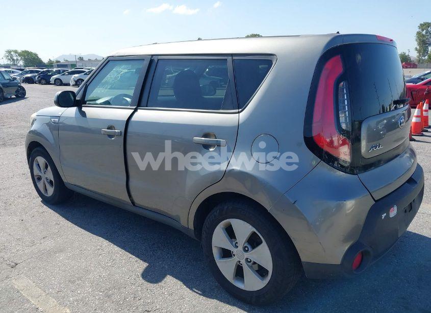 Photo 6 of 2015 Kia Soul (VIN KNDJN2A28F7187005)