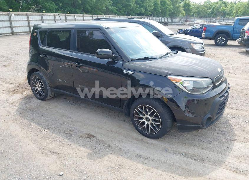 2015 Kia Soul (VIN KNDJN2A28F7791895) main photo