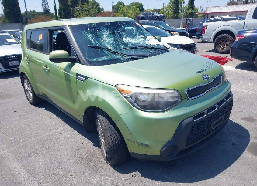2015 Kia Soul (VIN KNDJN2A28F7801082) main photo