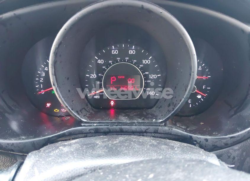 Photo 7 of 2015 Kia Soul (VIN KNDJN2A28F7801082)