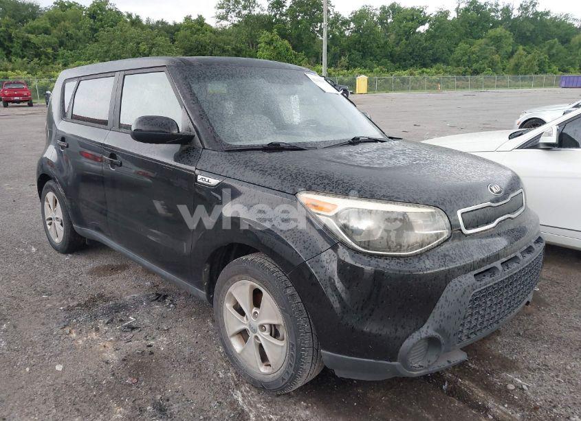 2016 Kia Soul (VIN KNDJN2A28G7857119) main photo